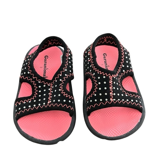 Kids Shoes Size 3 Bundle of 4 Sandals Water Shoes - Picture 6 of 16